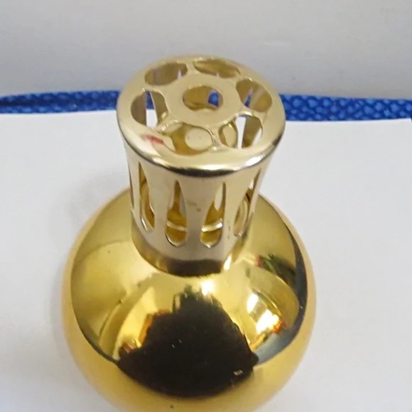 2 Maison Berger Lampe with Bottle of Fragrance. - Picture 2 of 6